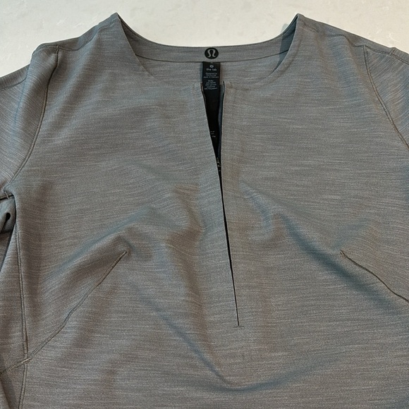 Lululemon Lab Reykur Long Sleeve Sz 4 - Picture 3 of 5